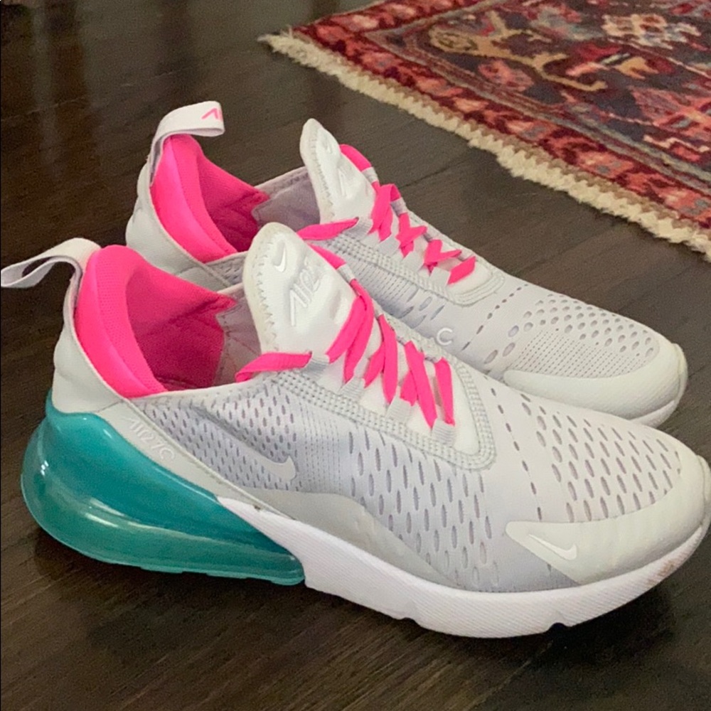 Nike Air Max 270 size 7.5